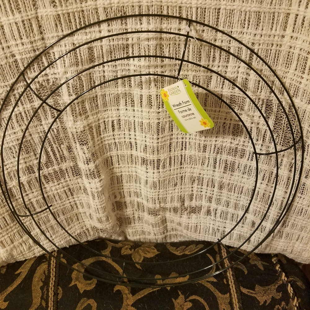 Floral Garden wreath form frame 14 inch
Please go